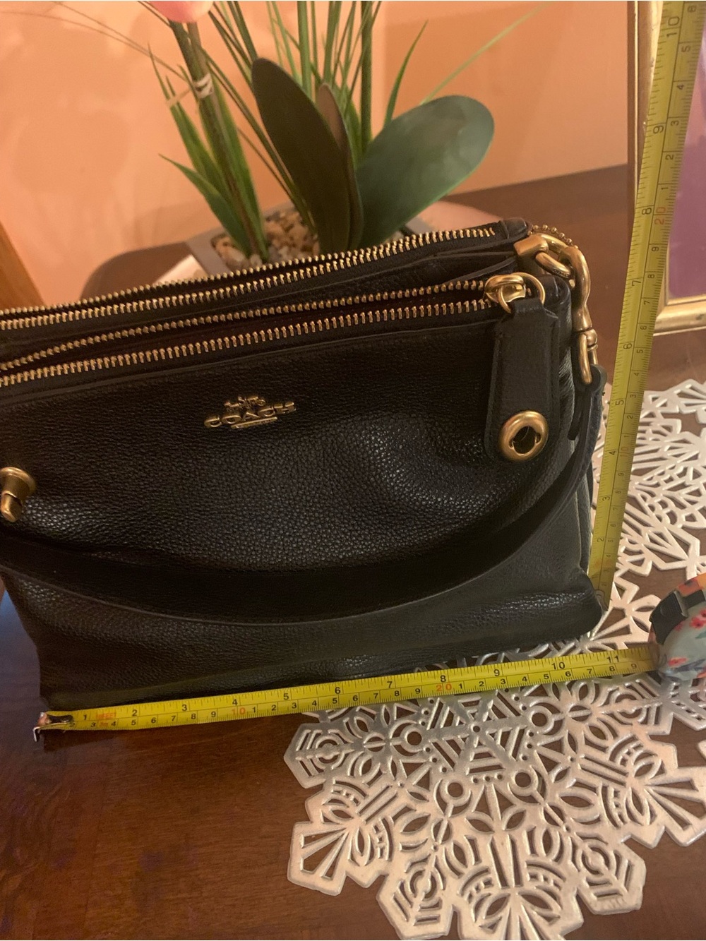 🔥 ANOTHER CLASSY SNEAKY SALE!! COACH 3 ZIPPER, 2 STRAPS AWESOME BAG RET. $475 - Picture 4 of 9